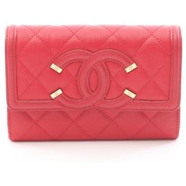 Portafoglio bifold Chanel CC Filigree in pelle di vitello granulata