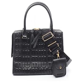 Miu Miu 2way Handtasche aus Leder mit geprägtem Logo