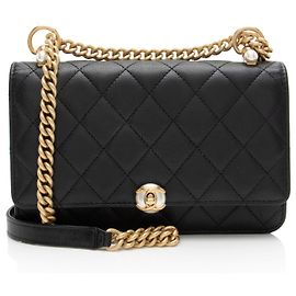 Carteira com corrente Chanel Lambskin Twist Your Buttons