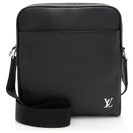 Messenger Alex BB in pelle Taiga Louis Vuitton