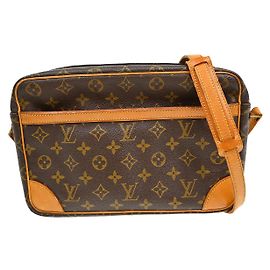 Louis Vuitton Trocadero Monogram Canvas 27