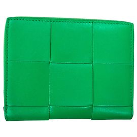 Cartera Compacta con Cremallera Intrecciato Large Cassette de Bottega Veneta