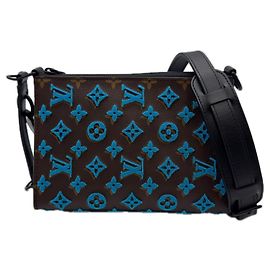 Borsa a tracolla Louis Vuitton Monogram Tuffetage Triangle
