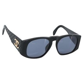 Occhiali da sole CHANEL Plastica Nero Oro CC Auth bs35953