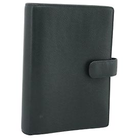 LOUIS VUITTON Taiga Agenda MM Day Planner Cover Epicea R20403 LV Auth 189655