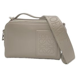 Borsa a tracolla in raso e pelle di vitello Anagram Loewe