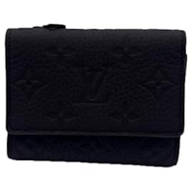 Louis Vuitton Taurillon Portefeuille Pilot Wallet