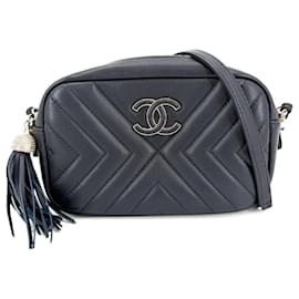 Borsa a tracolla in pelle blu navy Chanel