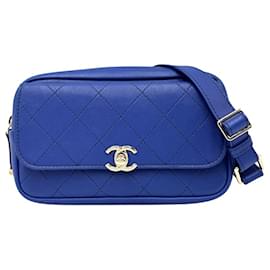 Marsupio Chanel in pelle blu