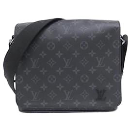 Louis Vuitton Monogram Eclipse District PM Schultertasche