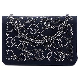 Portafoglio con catena in tela decorato con cristalli Chanel Blue Paris Shanghai