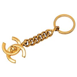 Portachiavi Chanel Gold CC placcato oro con chiusura a vite