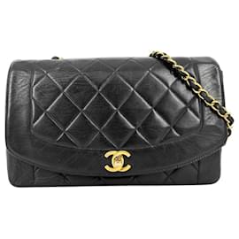 Borsa a Spalla Chanel Matelassé Diana 25