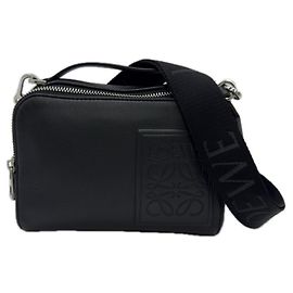 Borsa a tracolla camera in raso e pelle di vitello Anagram Loewe