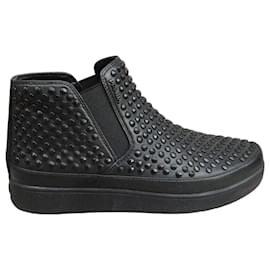 Botines Chelsea Prada de piel negros con tachuelas
