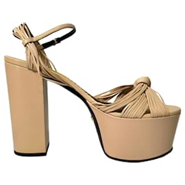 Décolleté con plateau Gucci Crawford Knot in pelle nude