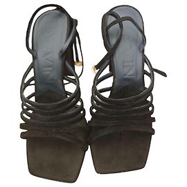 Lanvin Sandali con tacco e listini in scamosciato nero