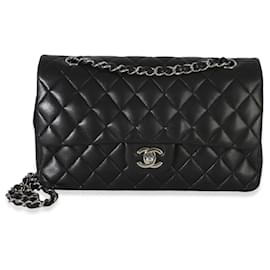 Chanel Black Quilted Lambskin Medium Classic Double Flap Tasche