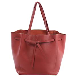 Celine Cabas Phantom Small Schultertasche aus Leder in Rot - Céline