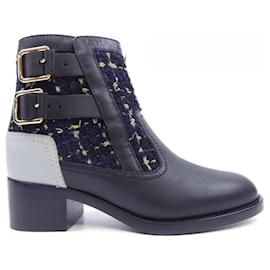 Stivali in pelle di vitello e tweed Chanel G39334Y56078