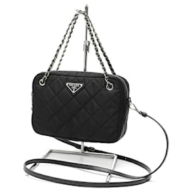 Borsa a tracolla in nylon trapuntato Prada