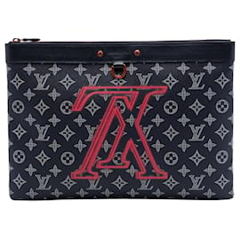 Pochette Apollo Upside Down Blue Monogram Ink Louis Vuitton