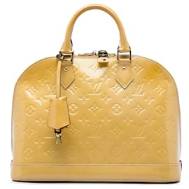Louis Vuitton Alma PM in Monogram Vernis beige