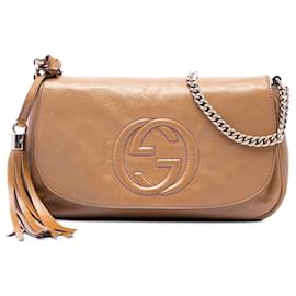 Gucci Borsa a tracolla Soho Chain Flap in vernice marrone Medium