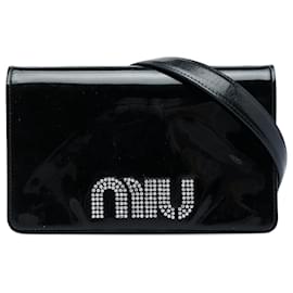 Portafoglio con catena e logo decorato con cristalli in vernice nera Miu Miu