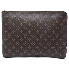 Louis Vuitton Marrone Monogram Etui Voyage MM