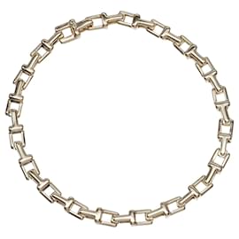 Bracciale T Narrow Charm di Tiffany & Co. in oro rosa 18K