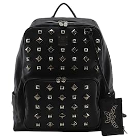 MCM Rucksack schwarz mit Nieten