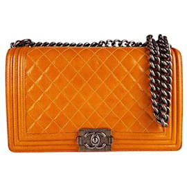 Borsa a tracolla Chanel Boy in pelle arancione