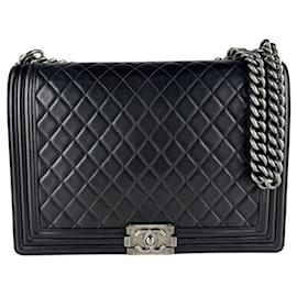 Borsa a tracolla Chanel Boy in agnello Large