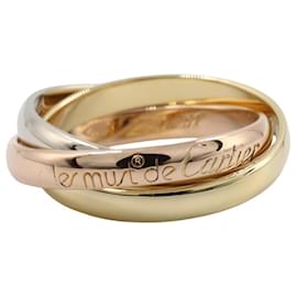Anillo Cartier Trinity en oro rosa blanco y amarillo