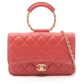 Borsa a tracolla 2-way Chanel Matelassé Loop Handle