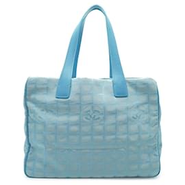 Chanel Vintage Hellblauer Nylon-Tote MM Bag aus der neuen Travel Line