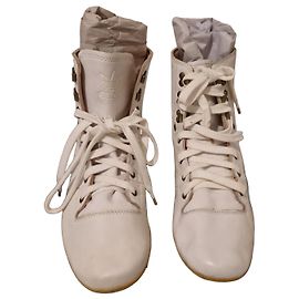 Adidas Botas Altas de Cuero Blanco con Cordones