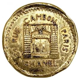 Broche Chanel Vintage banhado a ouro