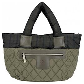 Borsa tote reversibile Coco Cocoon di Chanel