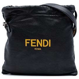 Bolso Pack Pouch en cuero negro Fendi