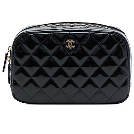 Pochette cosmetici Chanel Black CC trapuntata in vernice