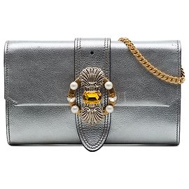 Borsa a tracolla Miu Miu in pelle di capra metallizzata argento Madras con decorazioni in cristallo