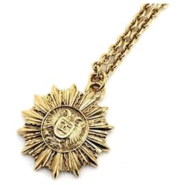 Collana Chanel placcata oro da donna