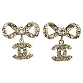 Chanel Vergoldete Stecker-Ohrringe
