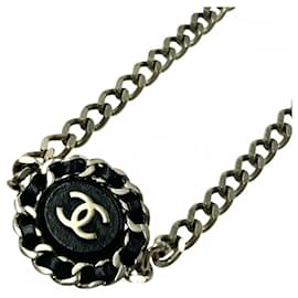 Collana Chanel in pelle nera placcata oro