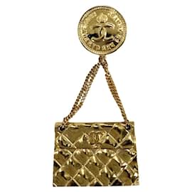 Spilla Chanel Vintage placcata oro