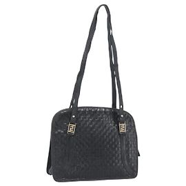 Bolso de Hombro FENDI de Cuero Negro y Oro Auth bs35826