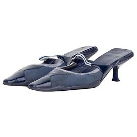 Mule Mary-Jane con punta quadrata e tacco kitten Prada SS00