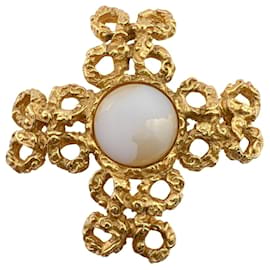 Spilla Chanel 93A Cross Motif Pearl